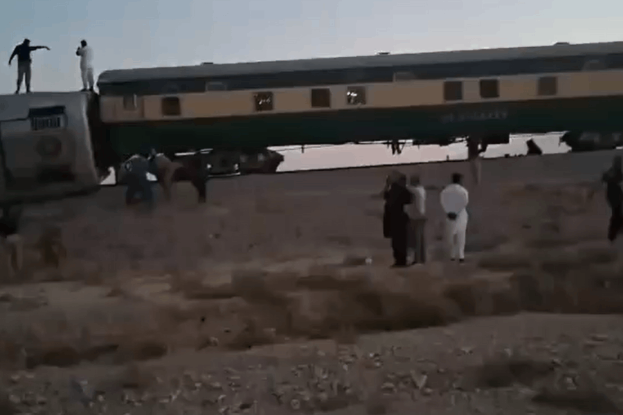 Six coaches of Jaffar Express derailed in Pakistan after blast.