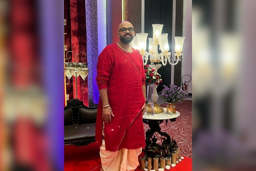 Roy admires every ritual associated with Durga Puja. ‘I have bhog for lunch every day. I live for it,’ he said