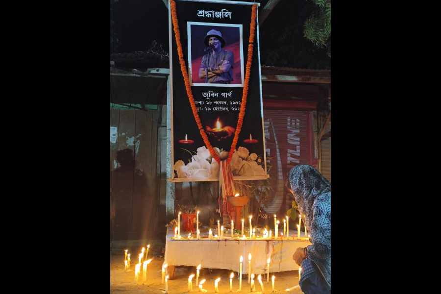 A candlelight tribute offered in memory of singer-composer Zubeen Garg by the AASU's Guwahati city unit on Monday evening
