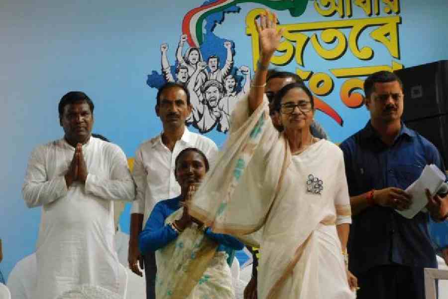 Mamata Banerjee BJP non-resident voters ECI ploy Bengal polls 2026