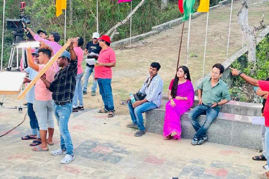 Rahul Arunoday Banerjee (green shirt) during the shoot at Talsari on Sunday