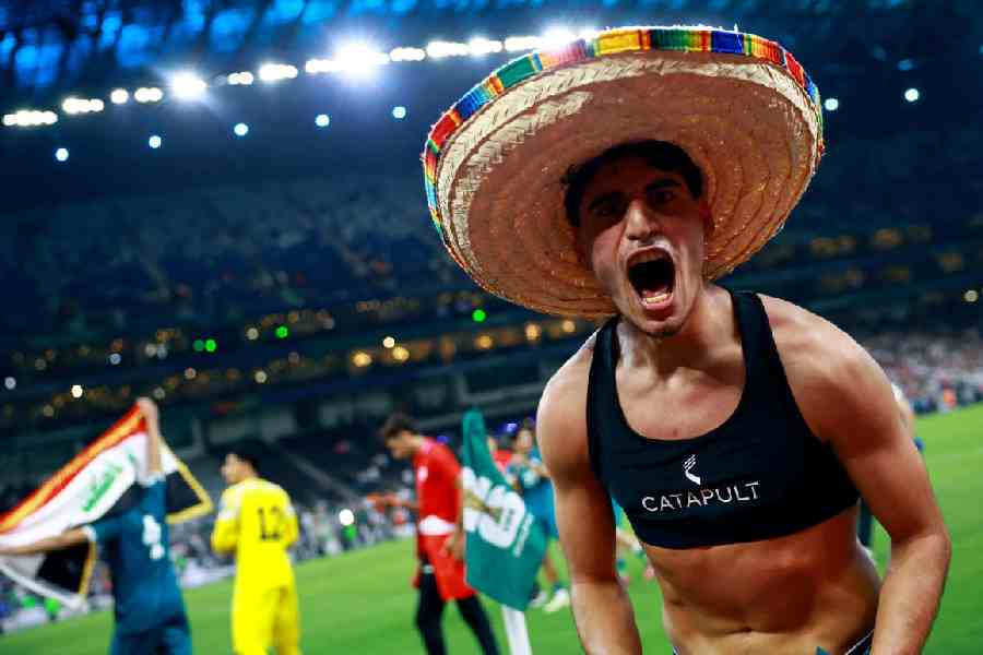 Iraq\'s Marko Farji celebrates after qualifying for FIFA World Cup