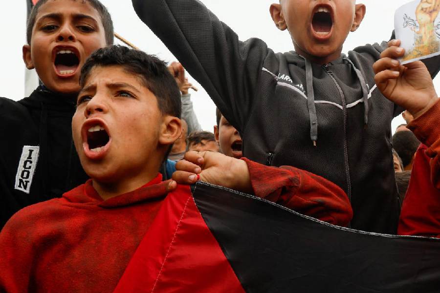 Palestinians take part in a protest against the execution of the Israeli death penalty law for Palestinians convicted in military courts of deadly attacks, in Khan Younis, southern Gaza Strip, April 2, 2026.