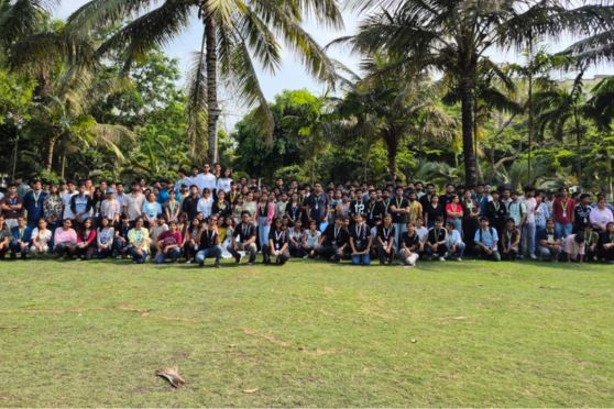 The fest witnessed an overwhelming participation of over 2,000 individuals, including more than 1,400 students from Adamas University and over 600 participants from various institutions across West Bengal and beyond. This impressive turnout highlights SIGNIFIYA’s growing stature as a regional hub for aspiring innovators, creators, and professionals.