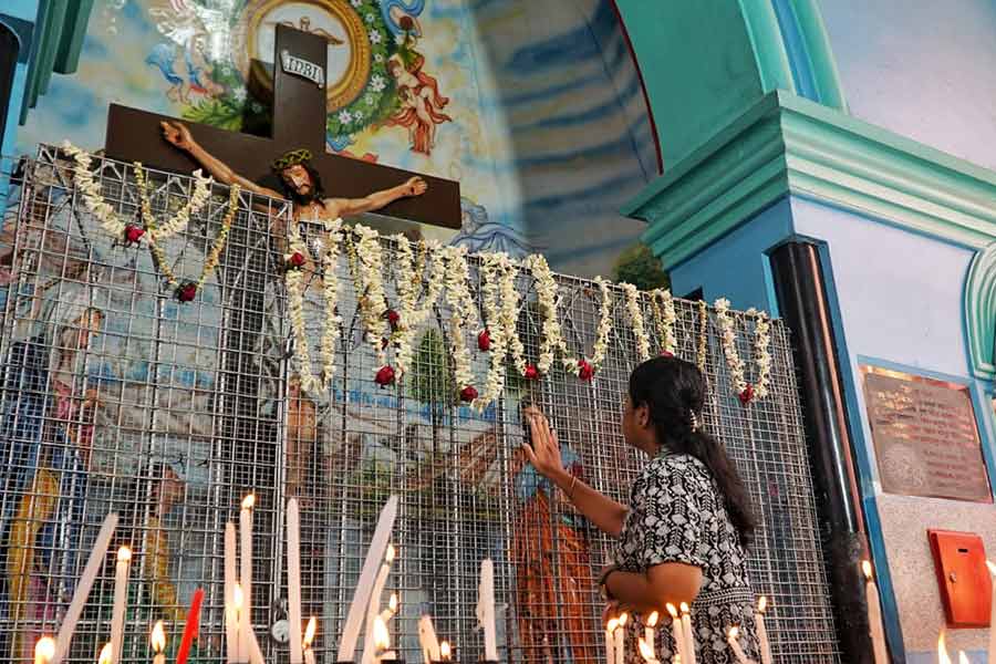 Silent prayers and solemn hymns marked Good Friday in Kolkata on April 3, as devotees gathered in churches across the city.