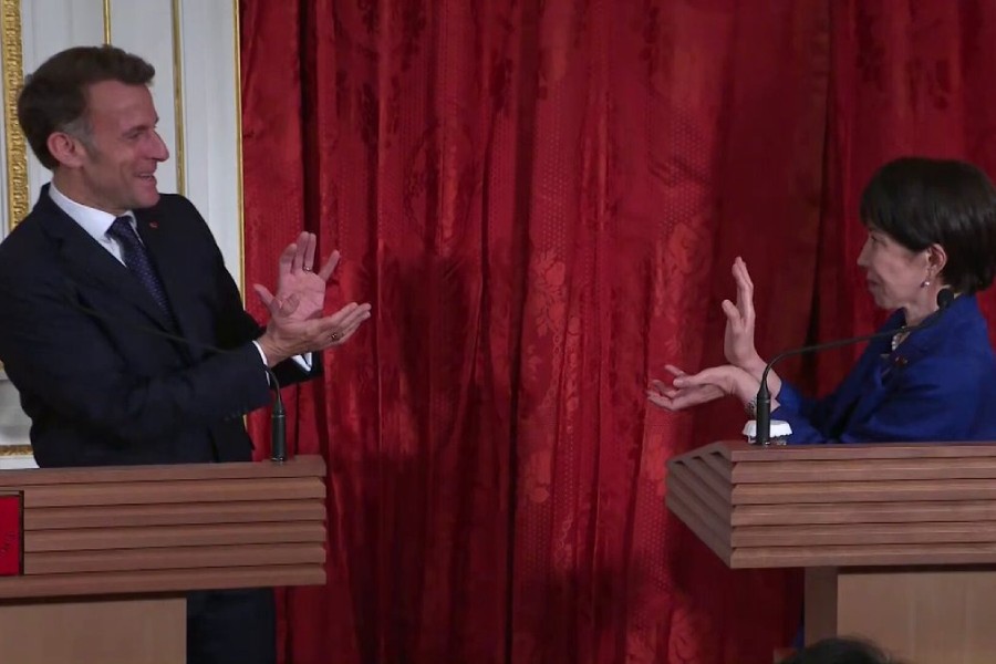 French PM Emmanuel Macron with Japan PM Sanae Takaichi