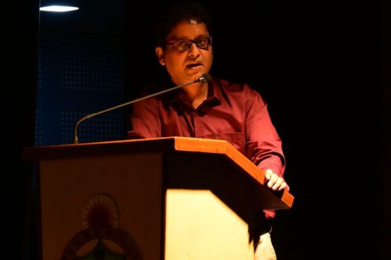 One of the standout moments of the day was the “Neelangshu Saha Memorial Lecture,” delivered by Soumen Roy from Bose Institute. His insightful talk on networks and their applications left a lasting impression on the audience, inspiring students to explore deeper scientific perspectives.