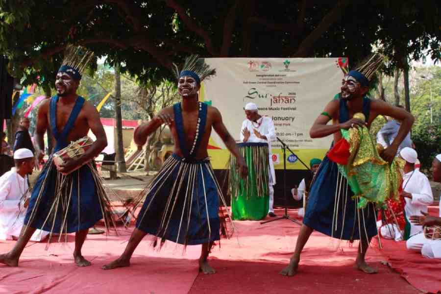 Courtesy: Banglanatak dot com