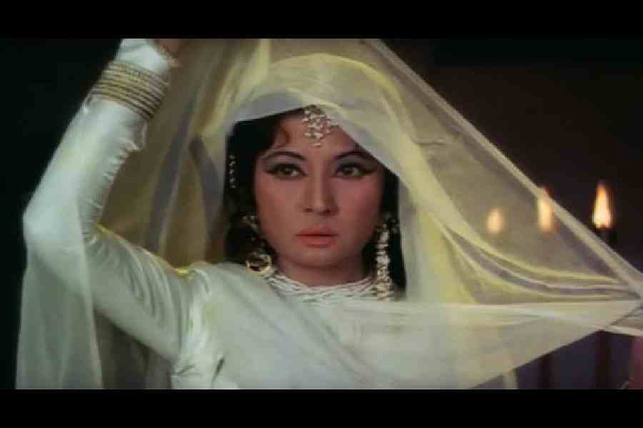 A still from the film Pakeezah