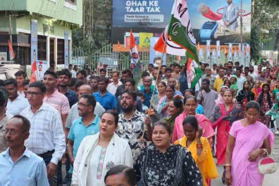 Abhishek Banerjee Malda vote unity migrants
