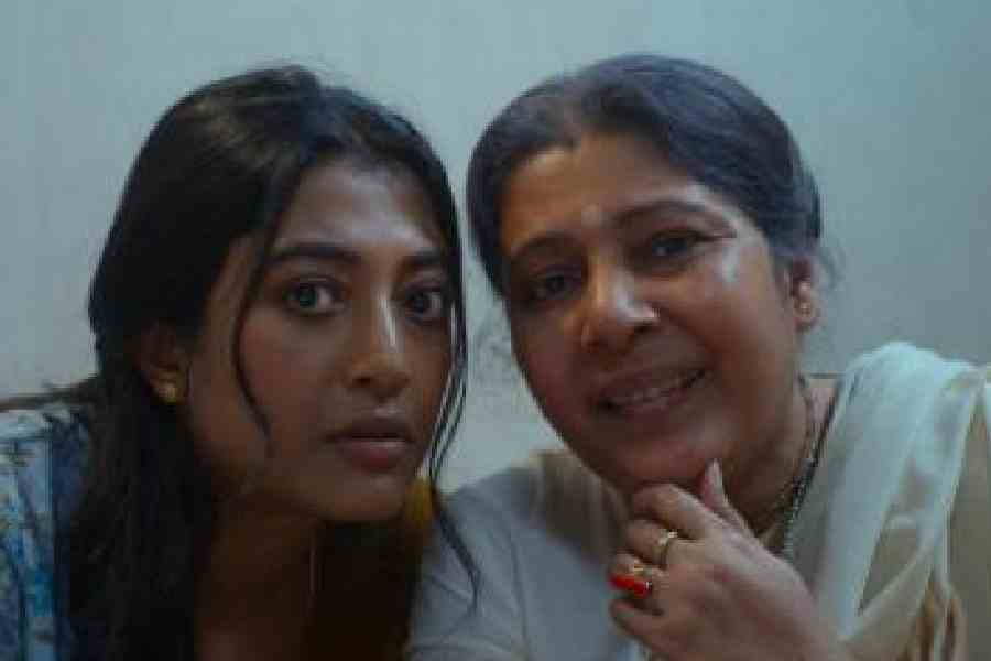 A moment from Bibi Payra 