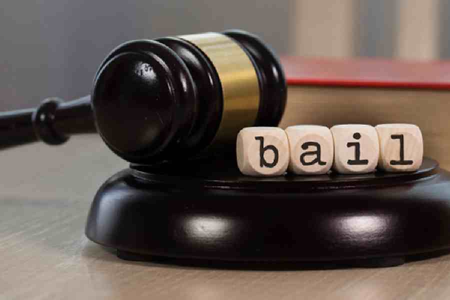 A court hammer with the word bail written in front