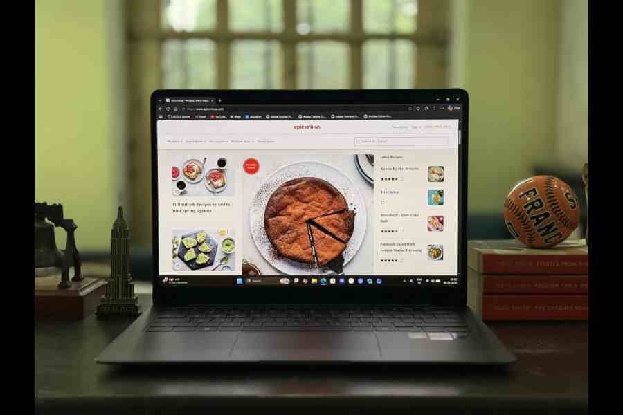 Samsung Galaxy Book6 Pro features one of the best displays you can get on any laptop, and it houses Intel’s latest super-charged silicon.