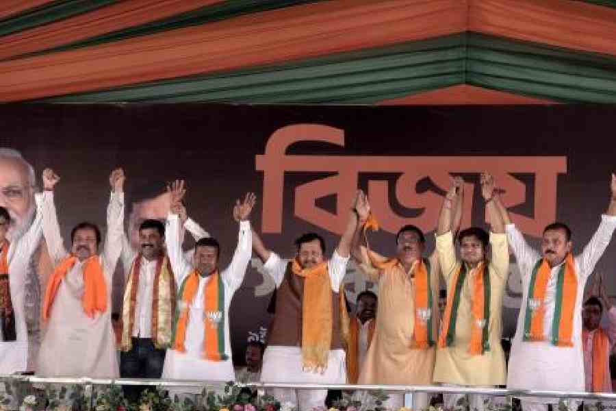 Nitin Nabin and other BJP leaders at the public meeting in the Chakulia Assembly constituency on Thursday. Picture by Kousik Sen