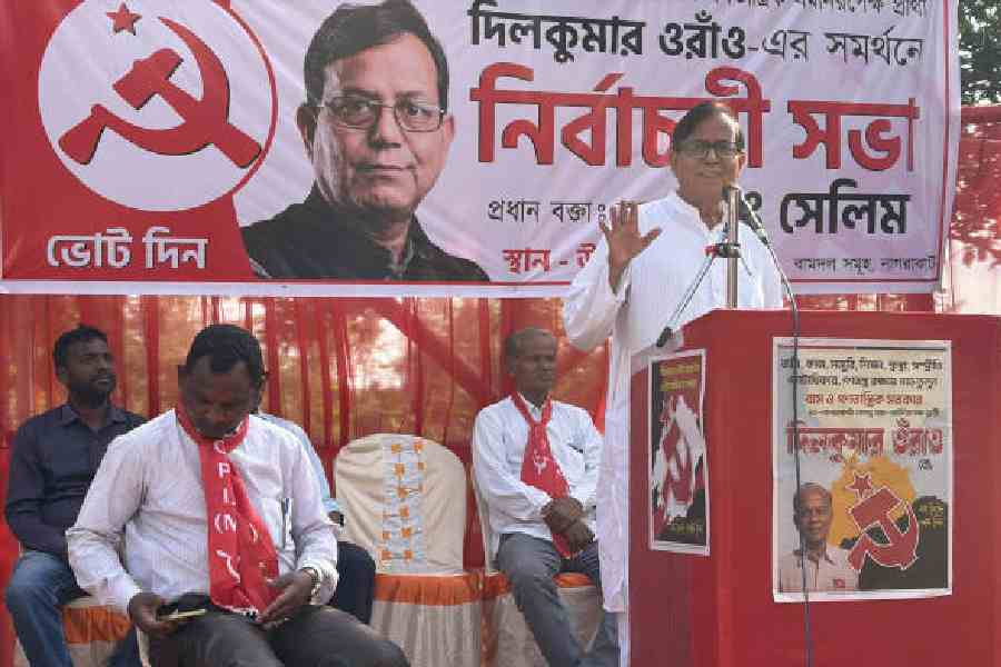Md Salim addresses an election rally at Uttar Dhupjora in Jalpaiguri on Thursday. Picture by Joyjit Ghosh