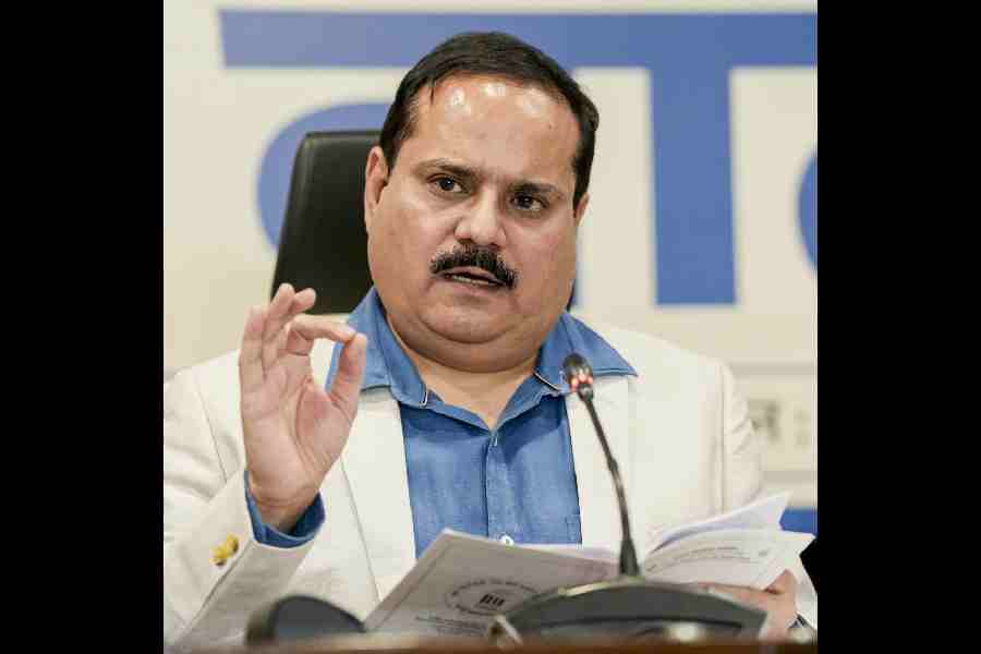 Uttar Pradesh chief electoral officer Navdeep Rinwa addresses the media in Lucknow on Friday.