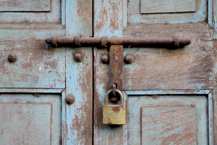 Representational image