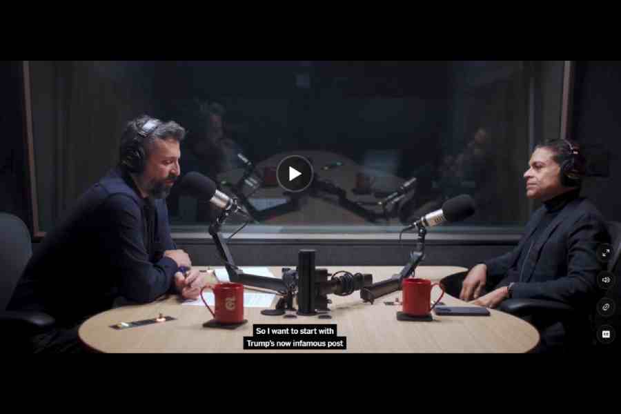 Fareed Zakaria (right) in conversation with Ezra Klein