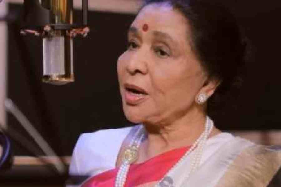 Asha Bhosle records her last Puja song in 2018 — a single titled Pujoy Asha, released by Asha Audio