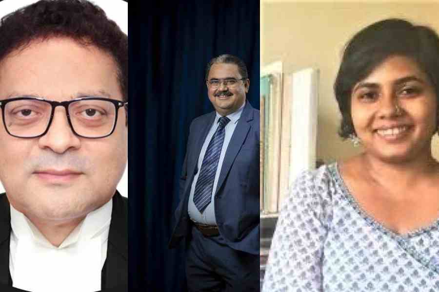 Tarique Quasimuddin, an advocate at Calcutta High Court. Sarfaraz Ahmed Khan, professor at NUJS. Darshana Mitra, assistant professor at NLS, Bengaluru