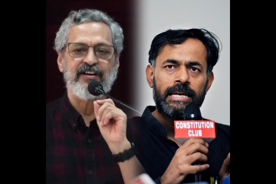 Manindra Nath Thakur (left) and Yogendra Yadav