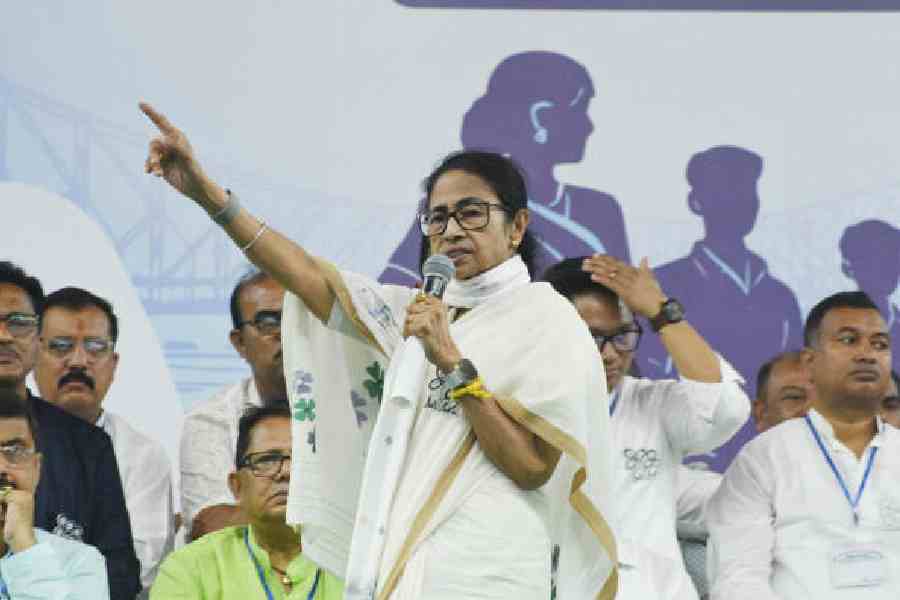 Mamata Banerjee addresses the public meeting on the Parade Ground in Alipurduar on Thursday. Picture by Anirban Choudhur