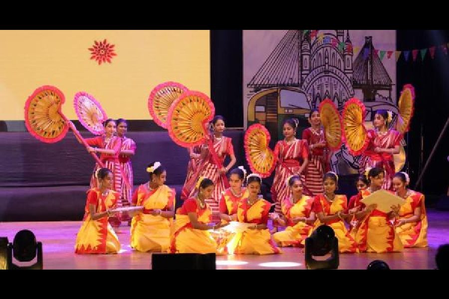 Girls perform a dance at Science City