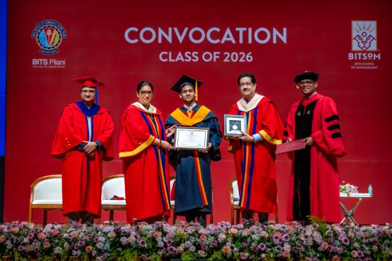 (L-R): Prof V. Ramgopal Rao, Vice Chancellor, BITS Pilani; Shri Smriti Irani, Member of Parliament; Sushant Khandelwal, recipient of Chancellor's Award for all Round Excellence; Shri Kumar Mangalam Birla, Chancellor, BITS Pilani; and Prof Saravanan Kesavan, Dean and Professor of Operations, BITSoM. 