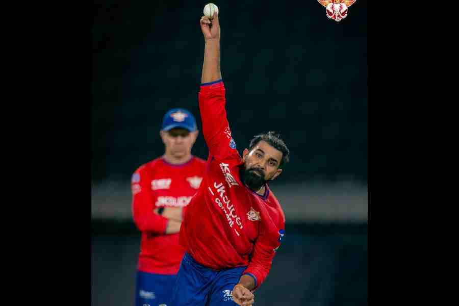 Mohammed Shami at practice.