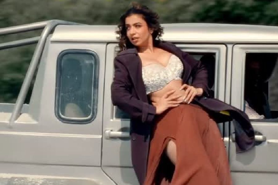 Jasmine Sandlas Dhurandhar