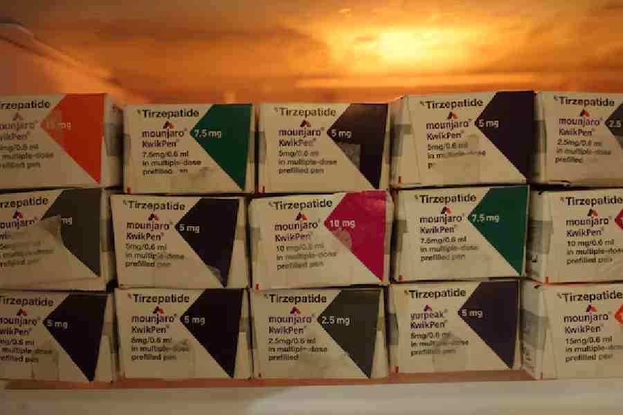 Different doses of the Mounjaro injection used for weight loss procedures inside a refrigerator at a clinic in Mumbai, India, March 31, 2026.