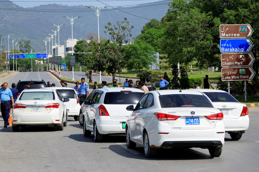 Pakistan prepares to host the U.S. and Iran for the second phase of peace talks in Islamabad