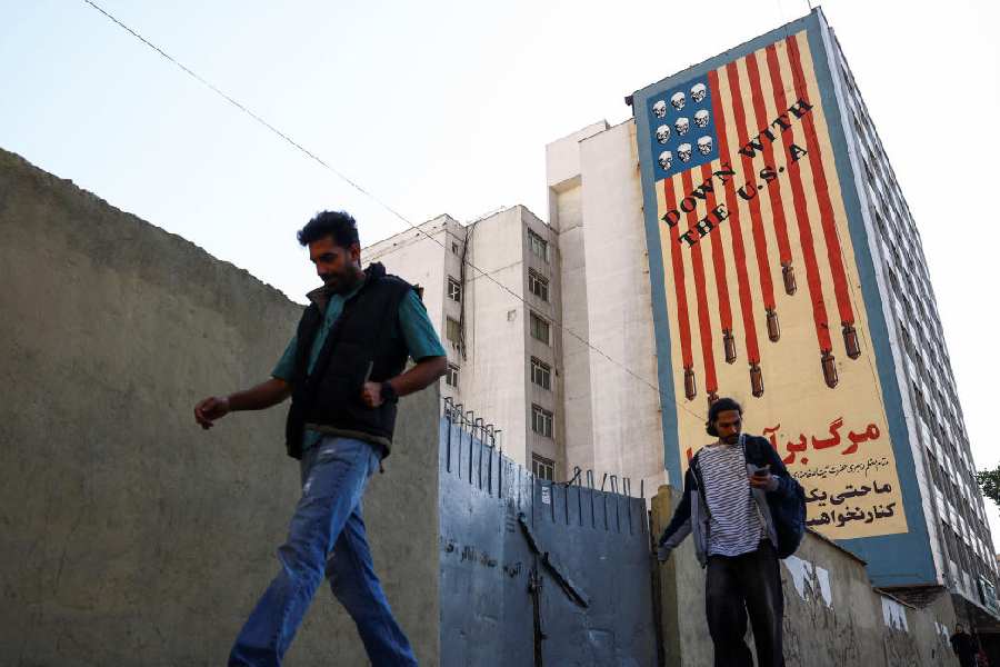 A mosque and cemetery damaged by an Israeli strike stand in Mansouri village, southern Lebanon, amid a 10-day ceasefire between Lebanon and Israel, April 21, 2026.