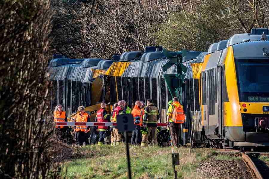Two trains have collided between Hilleroed and Kagerup at Isteroedvejen, Thursday, April 23, 2026.