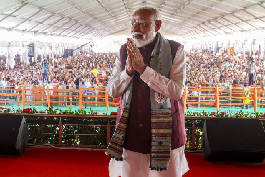 Voters standing in line