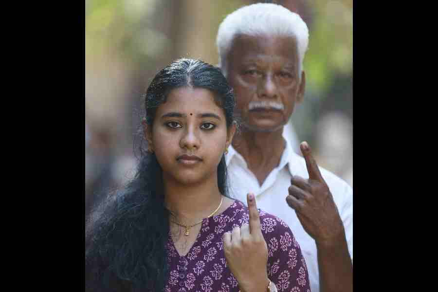 Voters in Tamil Nadu’s Nagercoil on Thursday. 