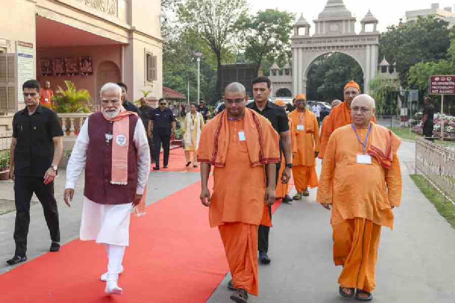 Prime Minister Narendra Modi at Belur Math on Thursday