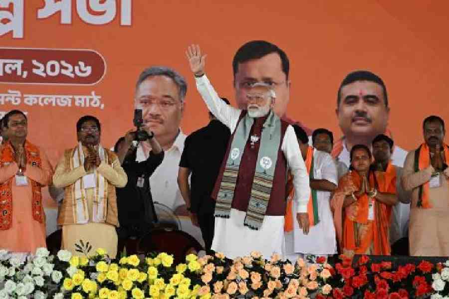 Narendra Modi at the public meeting in Krishnanagar on Thursday afternoon. Picture by Abhi Ghosh