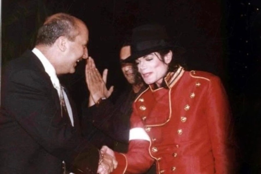 Anupam Kher with Michael Jackson in 1996