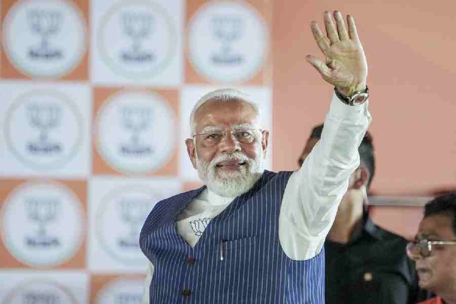 Narendra Modi campaigns in North 24-Parganas’ Panihati on Friday.