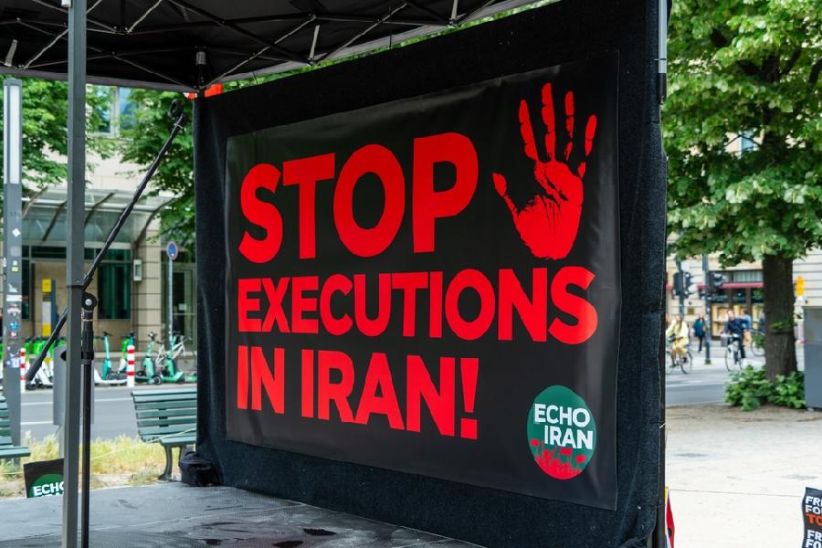 Representational image