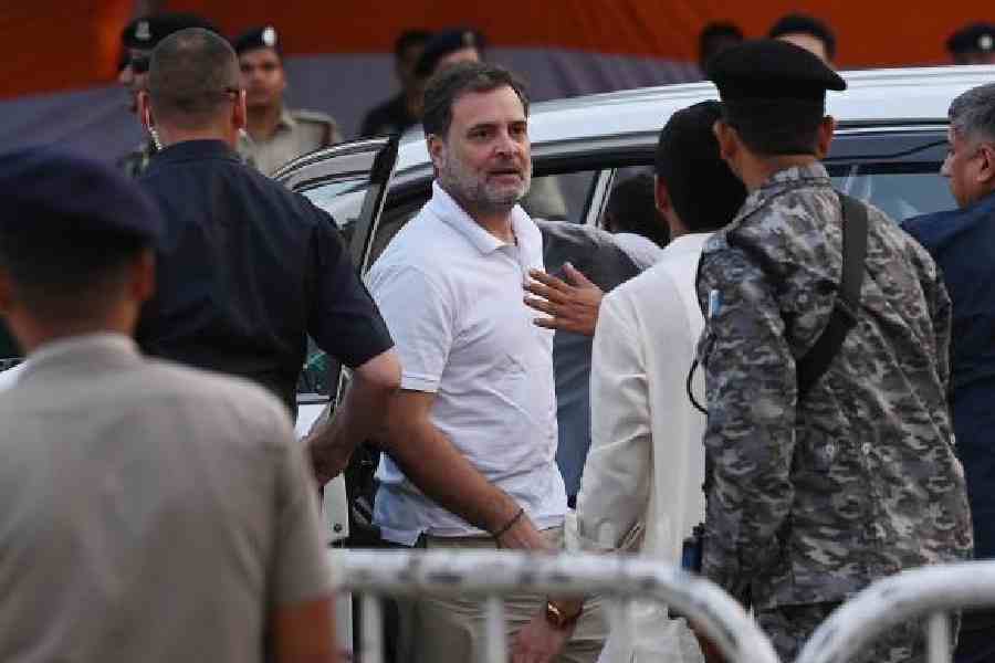 Rahul Gandhi reaches the Shaheed Minar Ground in Calcutta on Saturday afternoon.Picture by Bishwarup Dutta