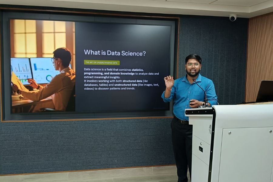 An workshop on Machine Learning with Generative AI