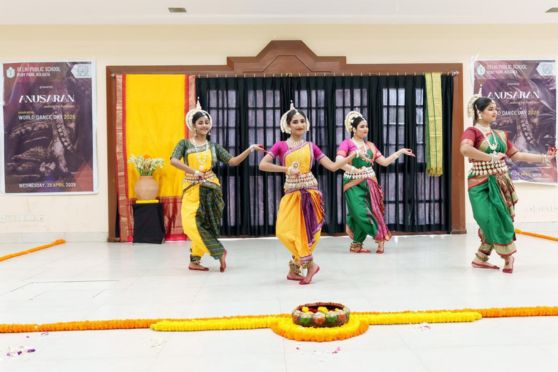 The program continued with a captivating Odissi performance, Basant Pallavi, which beautifully depicted the harmony of rhythm and movement, inspired by the freshness of spring. The audience was further enthralled by a vibrant Bharatanatyam Tillana, showcasing intricate footwork and expressive energy. 