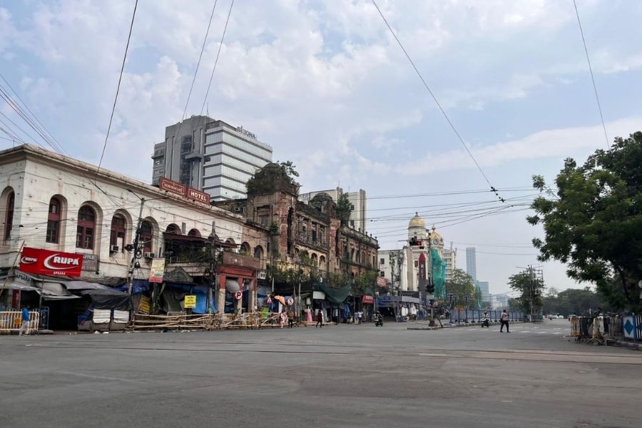 At Esplanade and Chandni Chowk, where honking traffic and chatter of the crowd collide daily, on Wednesday afternoon, the streets were deserted, save a few pedestrians.