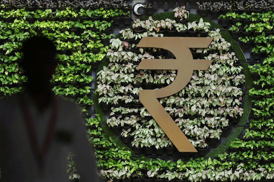 Reserve Bank of India holds rates for fourth straight meeting, bets It can weather costlier oil, patchy monsoon without pulling the trigger on higher borrowing costs