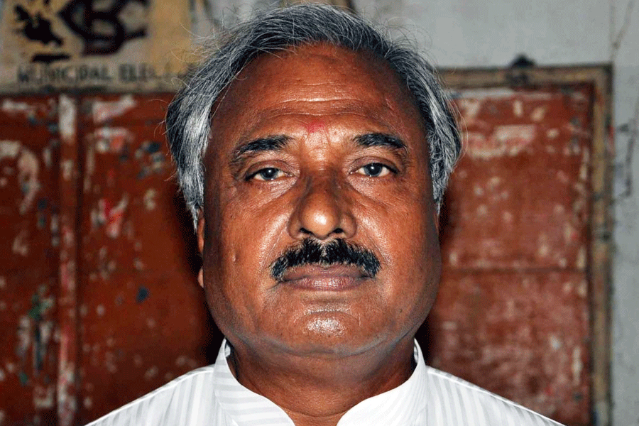 Ex-TMC MLA Nirmal Ghosh Arrested for Hurried Cremation of RG Kar Rape-Murder Victim: Bengal Police Crack Down on Politicians"