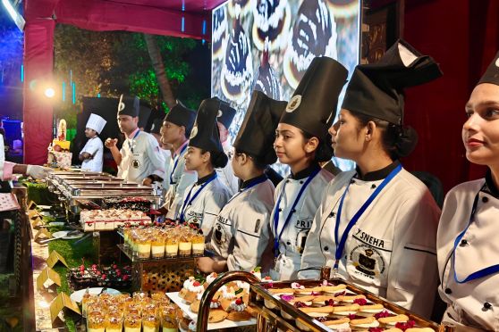 The dessert section offered a contemporary reinterpretation of traditional sweets.