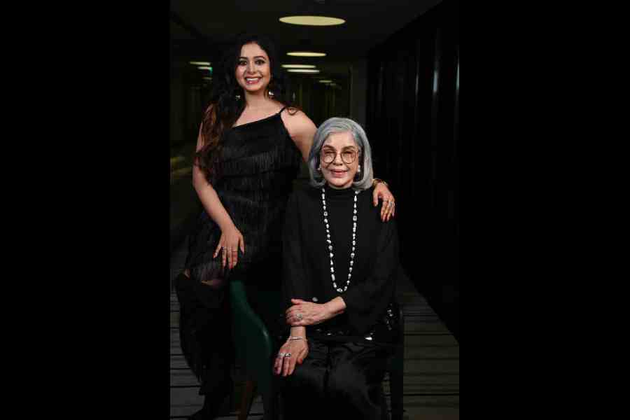 Ritabhari Chakraborty and Zeenat Aman shot some exclusive photographs for t2