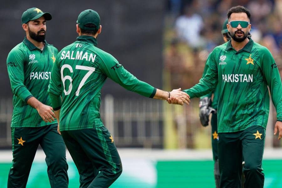Pakistan's Mohammad Nawaz, right, celebrates with teammates the wicket of Netherlands' Bas de Leede during the T20 World Cup cricket match between Netherlands and Pakistan in Colombo, Sri Lanka, Saturday, Feb. 7, 2026.